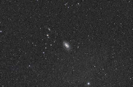 NGC4725_PGC43451, 2025-03-27, 9x200R 9x200G 8x200B 19x200L, APO100Q, (Red Green Blue Luminance), Toupcam corrected_bin2x2.jpg
